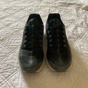 Nike Shoes - size 6.5